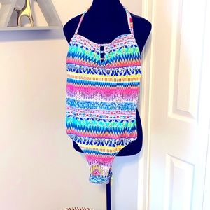 Jessica Simpson NWOT 1 Piece Bathing Suit, size L multicolored crisscross/back